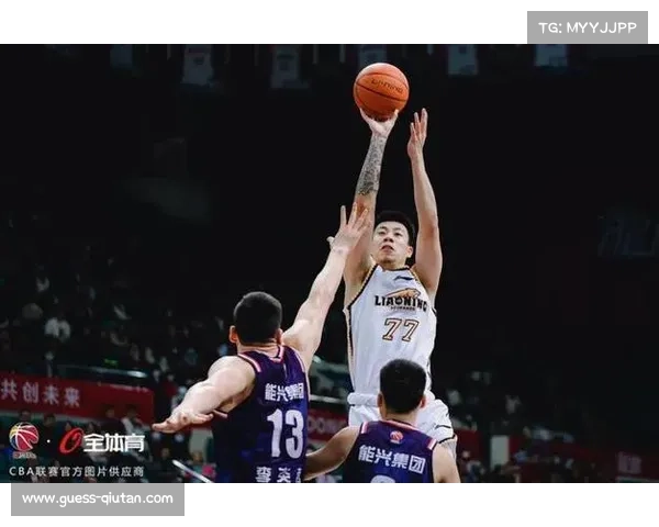CBA季前赛辽宁本钢力克浙江广厦张镇麟关键三分助队稳拿胜利 CBA季前赛辽宁本钢力克浙江广厦张镇麟关键三分助队稳拿胜利